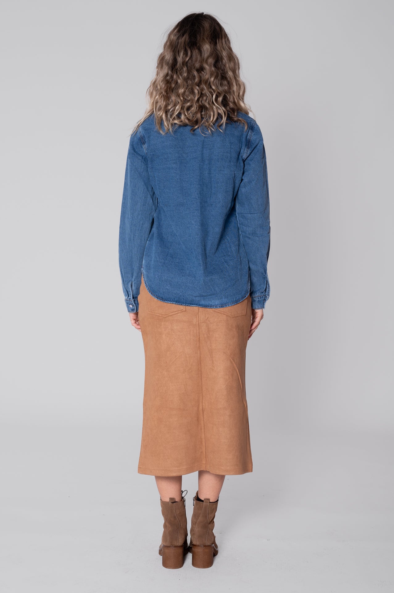 Camel suede long skirt