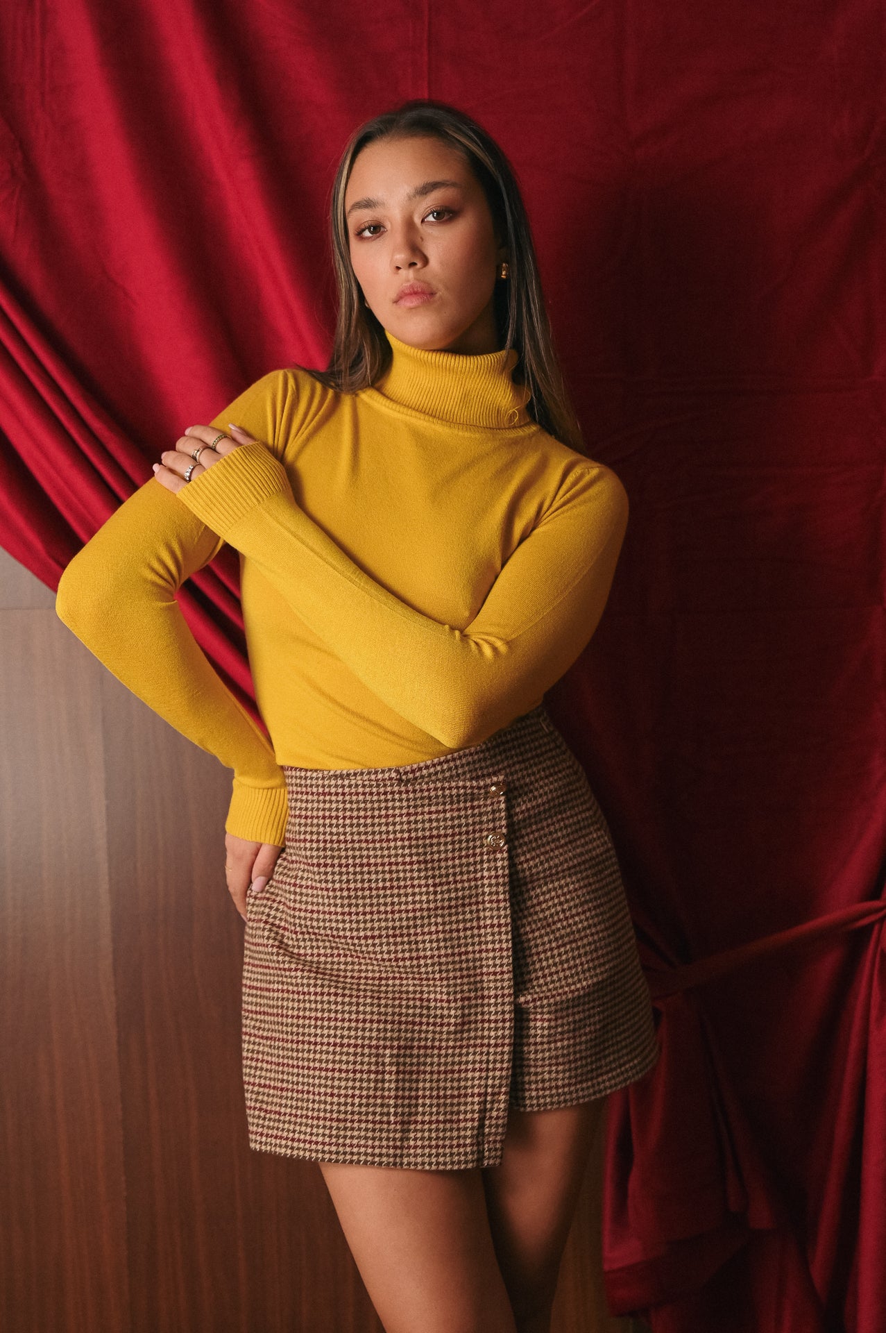 Dolcevita Donna Liscio in Misto Viscosa 50% | Collo Alto a Costine | Maglia Aderente