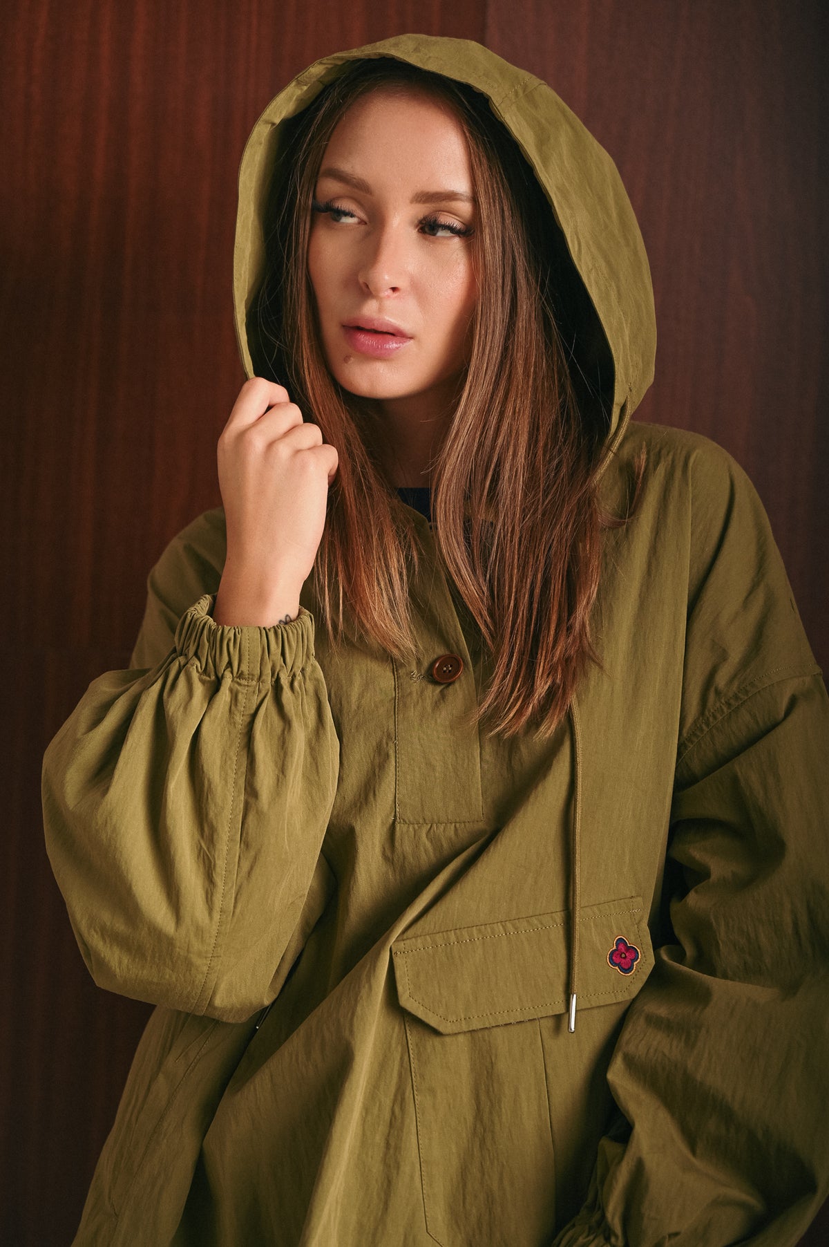 Rain Coat Donna verde con Cappuccio, Tasche e Coulisse – Giacca Antipioggia Pullover