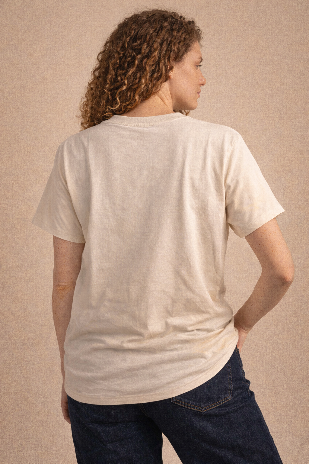 T-shirt donna bianca in cotone 100% con stampa floreale botanica
