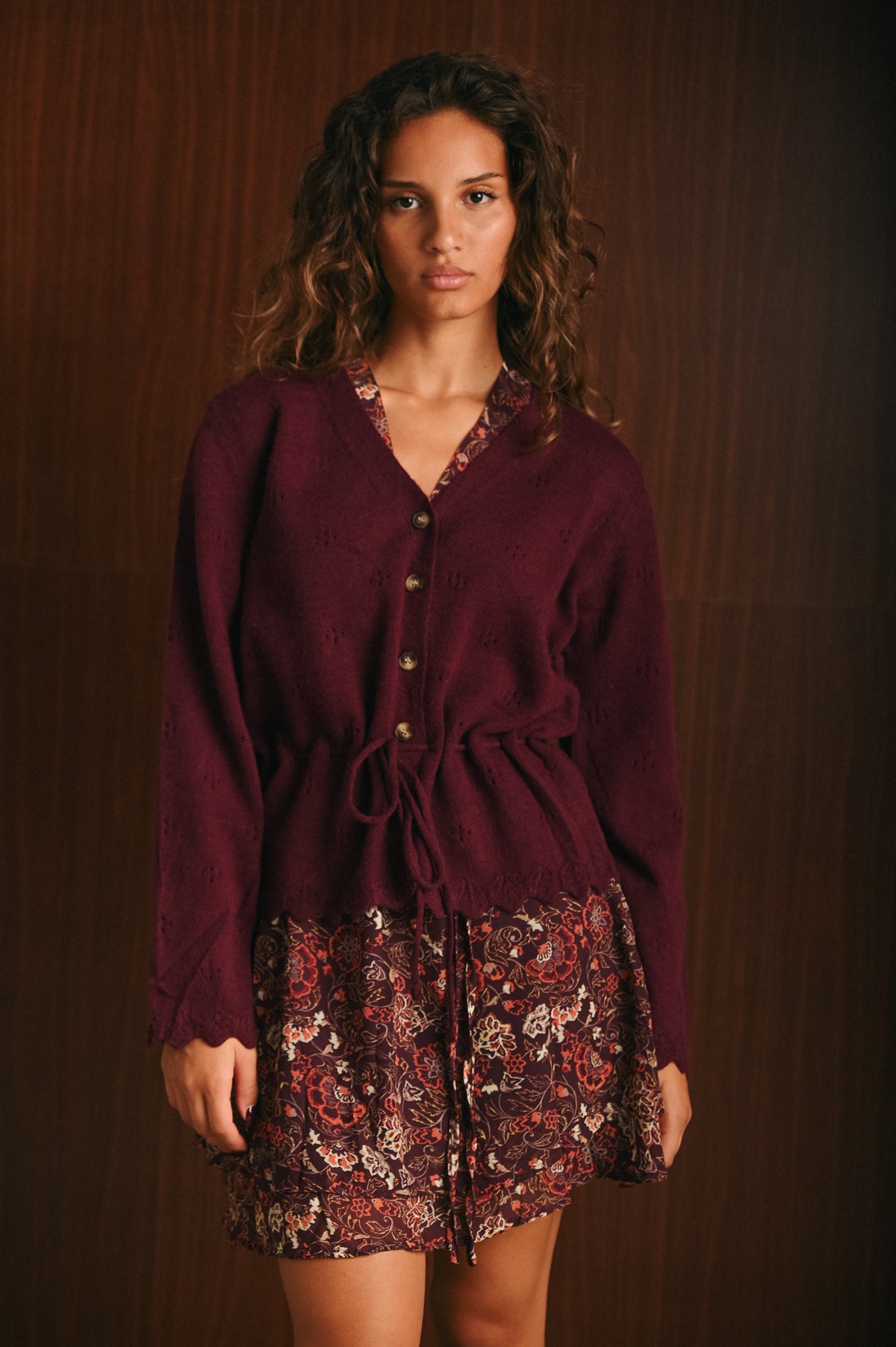 Cardigan Donna Bordeaux Ricamato con Scollo a V