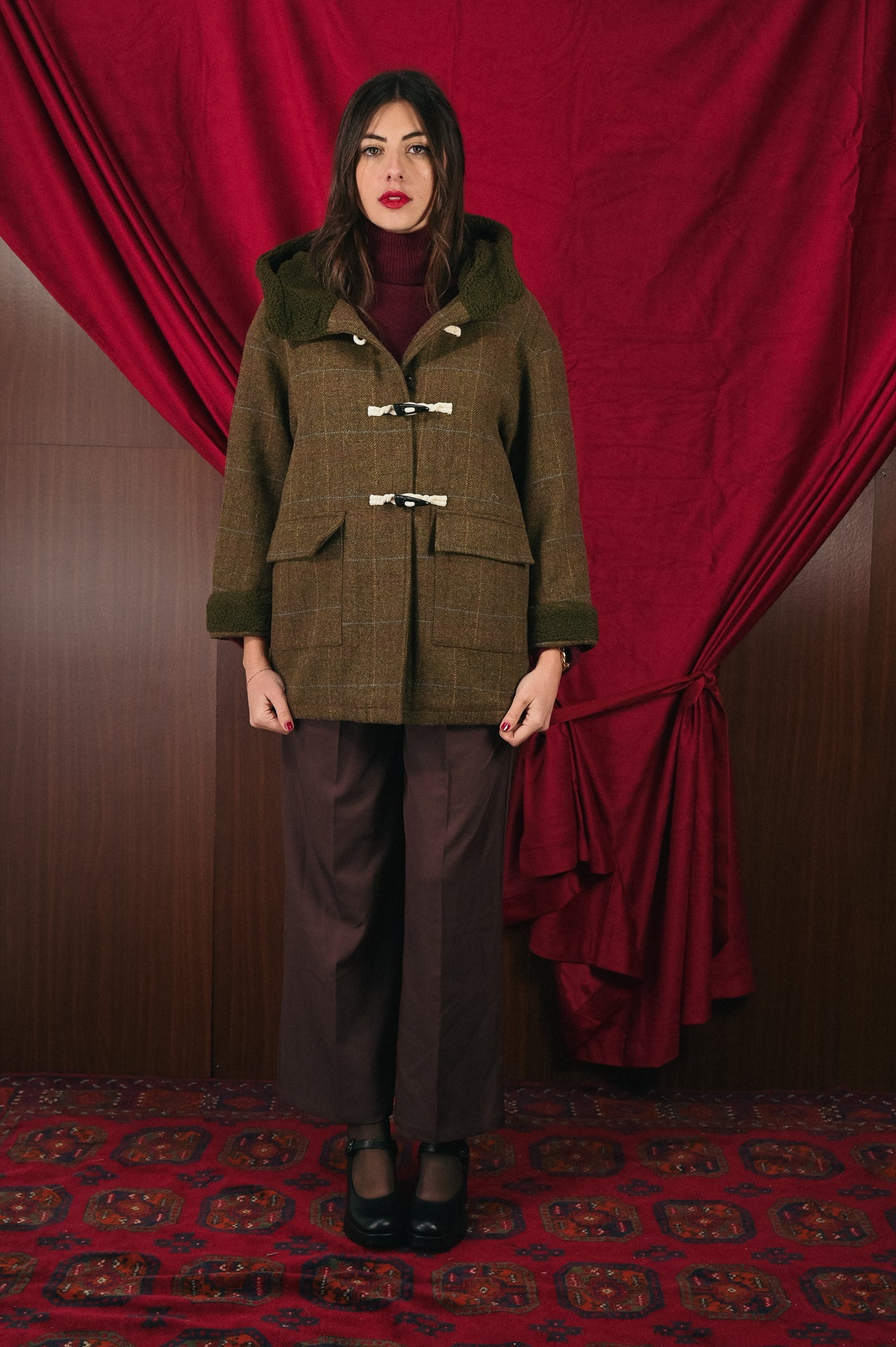 Giaccone Donna Fantasia con Alamari e Cappuccio Pelliccia | Giacca Handmade