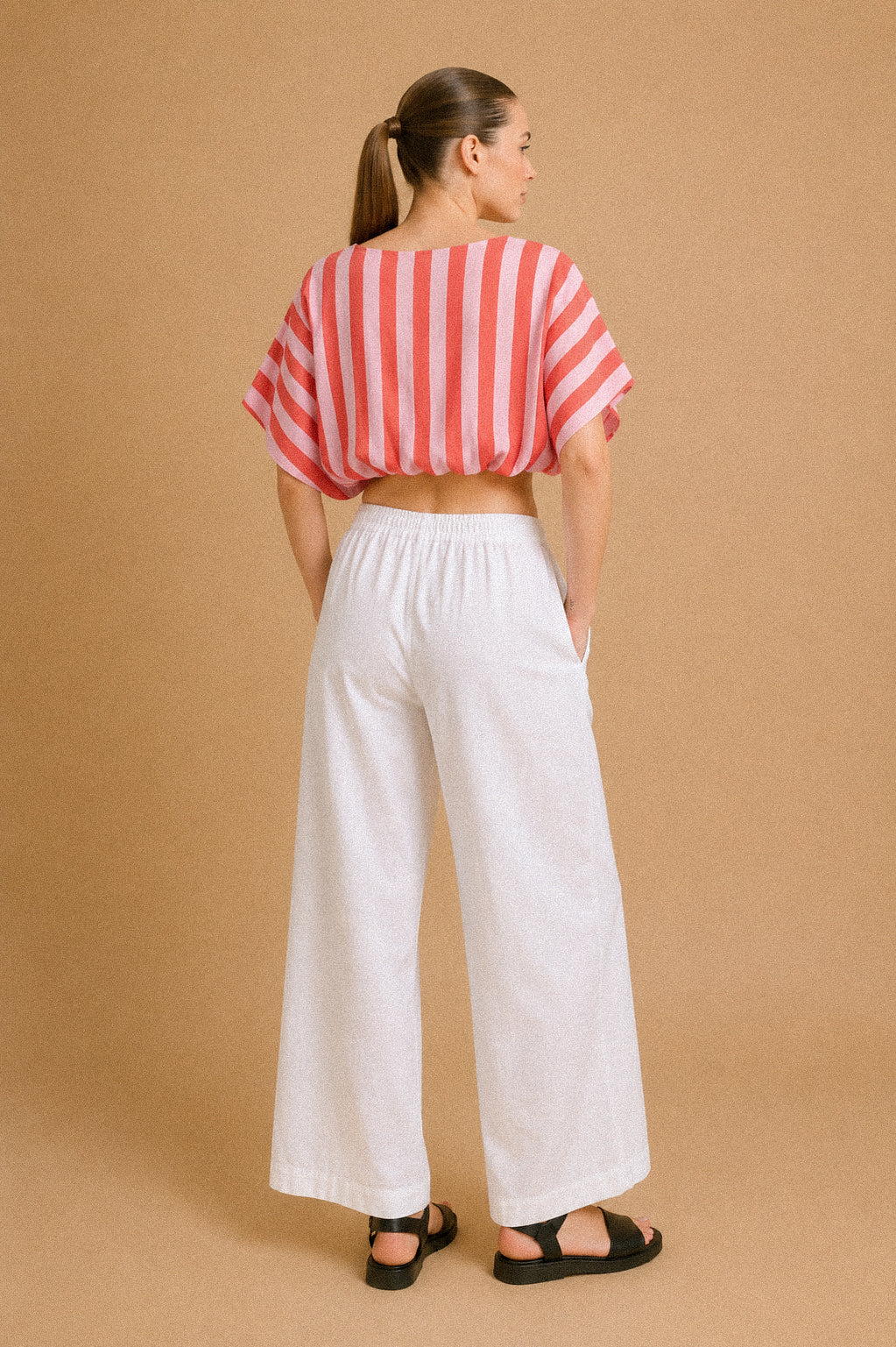 Crop Top Donna a Righe Corallo e Rosa – Blusa Corta con Arricciatura
