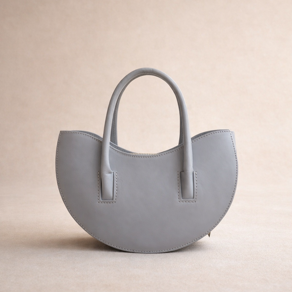 Borsa Donna in Pelle Azzurro Polvere con Zip e Tracolla Regolabile