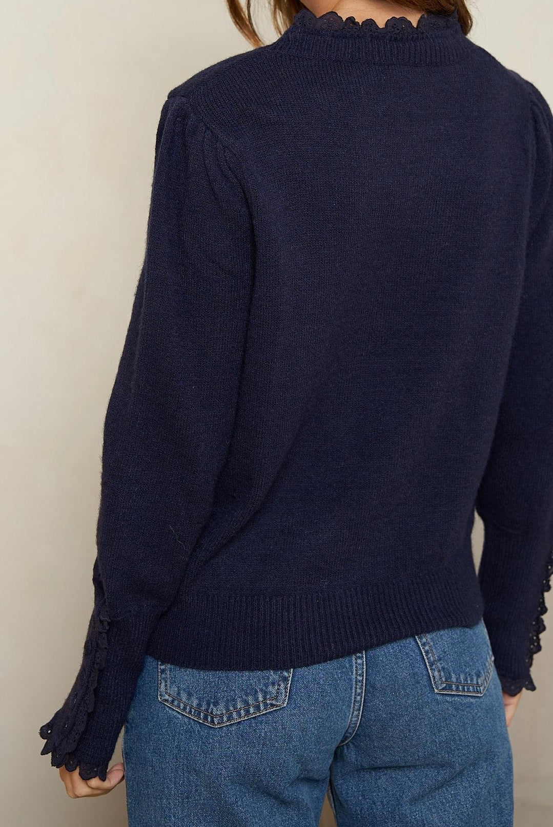 Maglia Donna blu Modello Camille | Collo e Polsi in Pizzo | Misto Lana Morbido