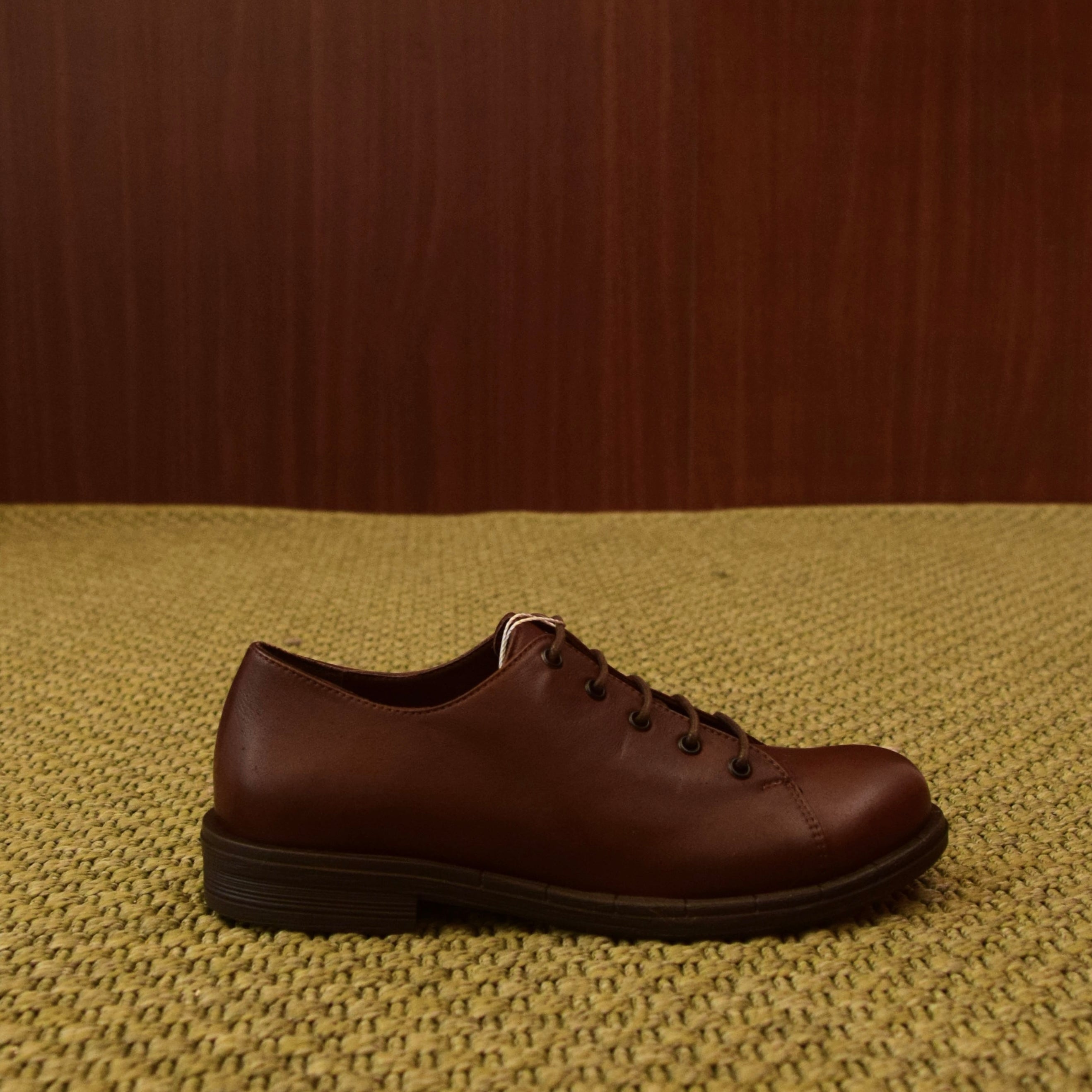 Scarpa derby stringata marrone