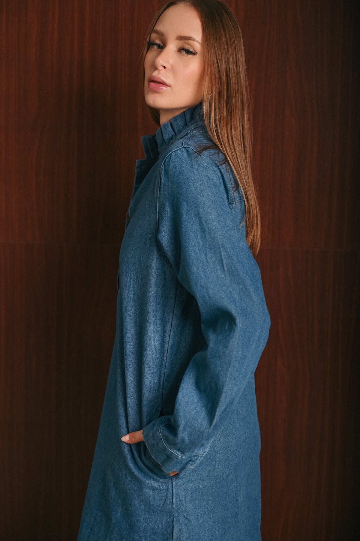 Abito Donna in Denim 100% Cotone con Colletto a Punta