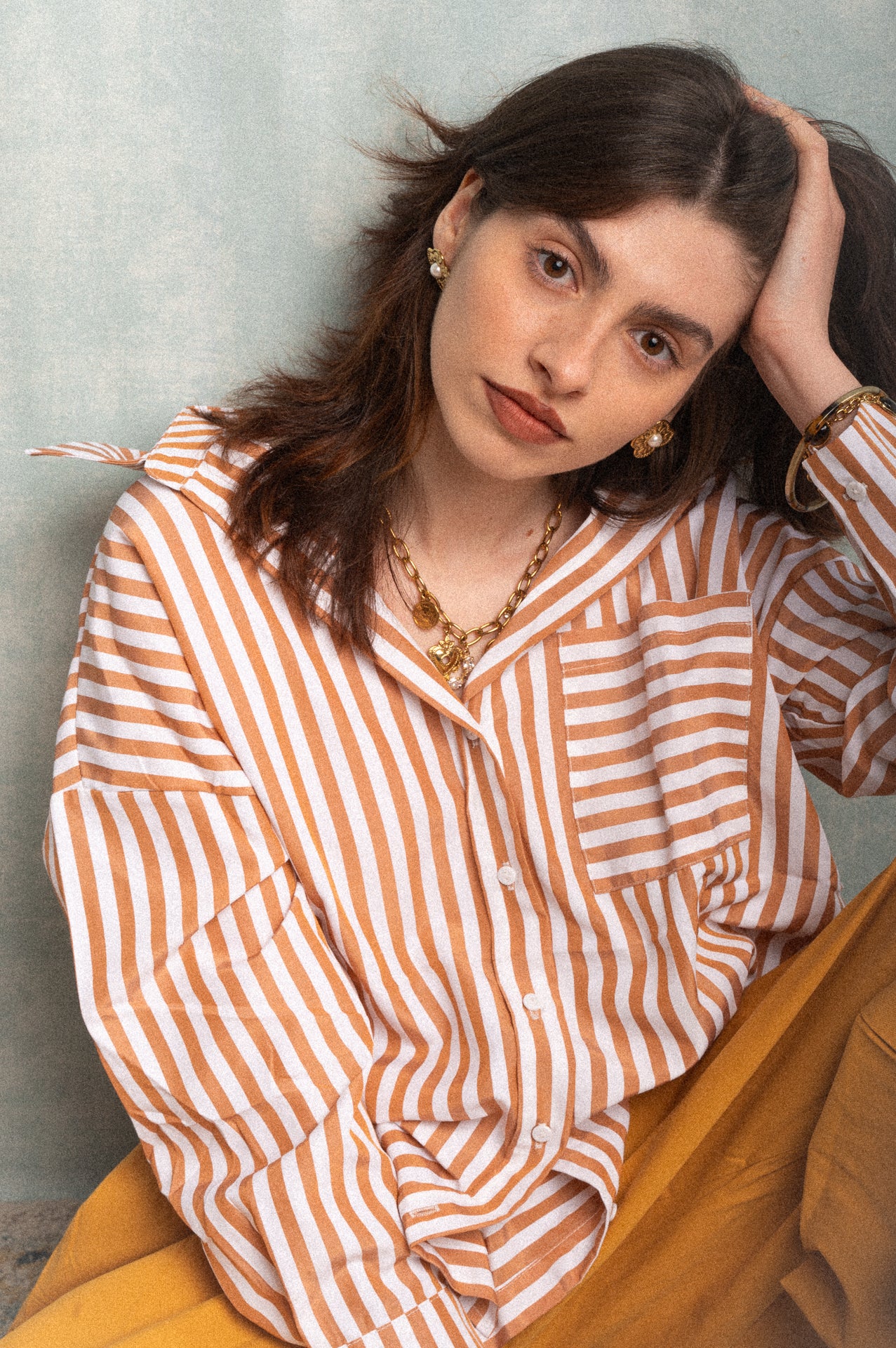 Camicia bianca a righe marroni