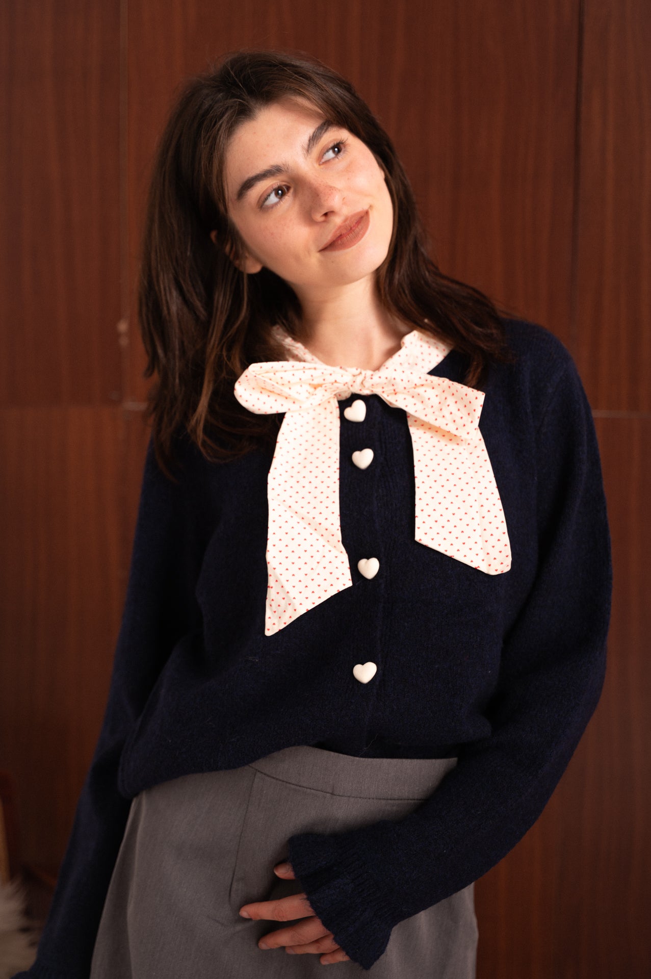 Cardigan blu donna con fiocco stampato e bottoni a cuore