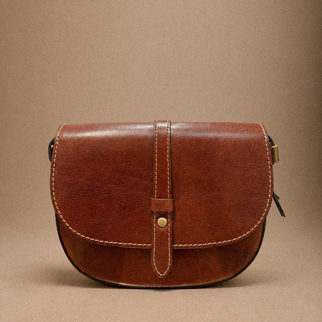 Borsa a Tracolla Donna in Vera Pelle color cuoio Modello Saddle con Patta