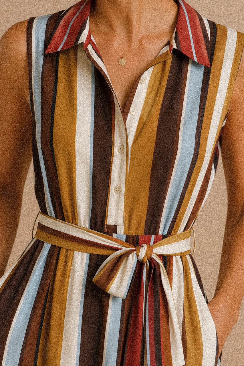 Chemisier “Sunset Lines” – abito lungo in cotone a righe con cintura