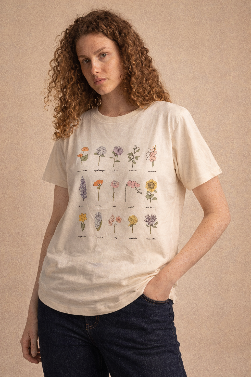T-shirt donna bianca in cotone 100% con stampa floreale botanica