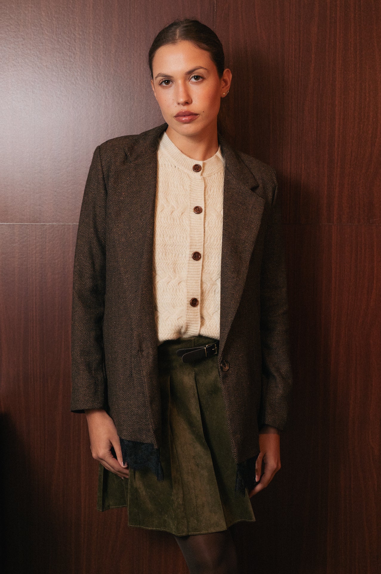 Blazer Lungo Spigato Marrone con Dettaglio in Pizzo