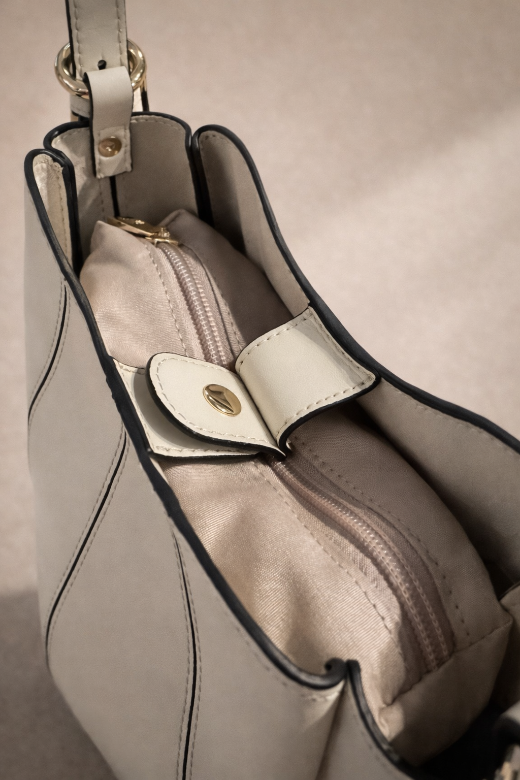 Tulipano Bag a Secchiello panna con Doppia Tracolla