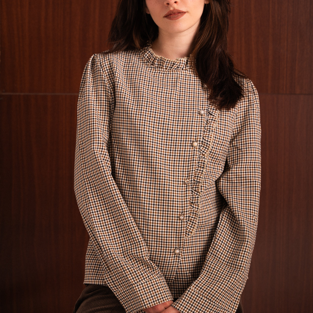 Blusa Donna Principe di Galles Tortora con Abbottonatura Laterale