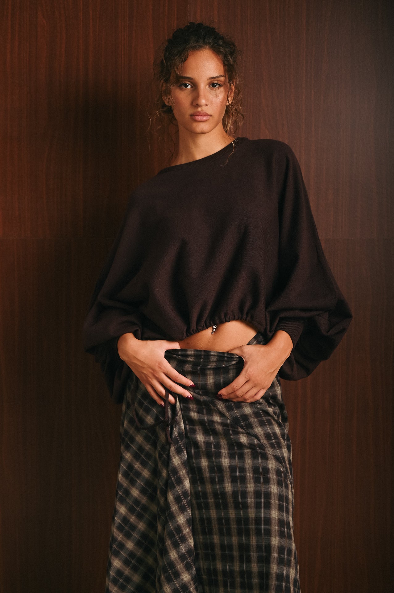 Gonna midi donna a portafoglio asimmetrica in check con zip laterale
