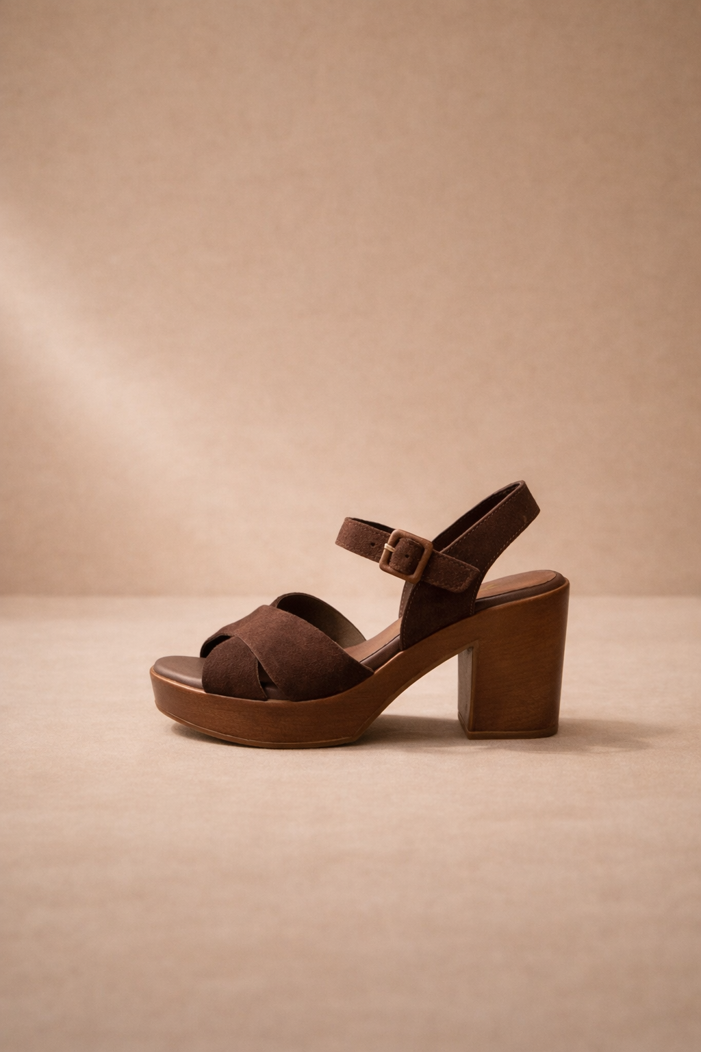 Sandalo in Pelle marrone con Tacco Largo e Plateau