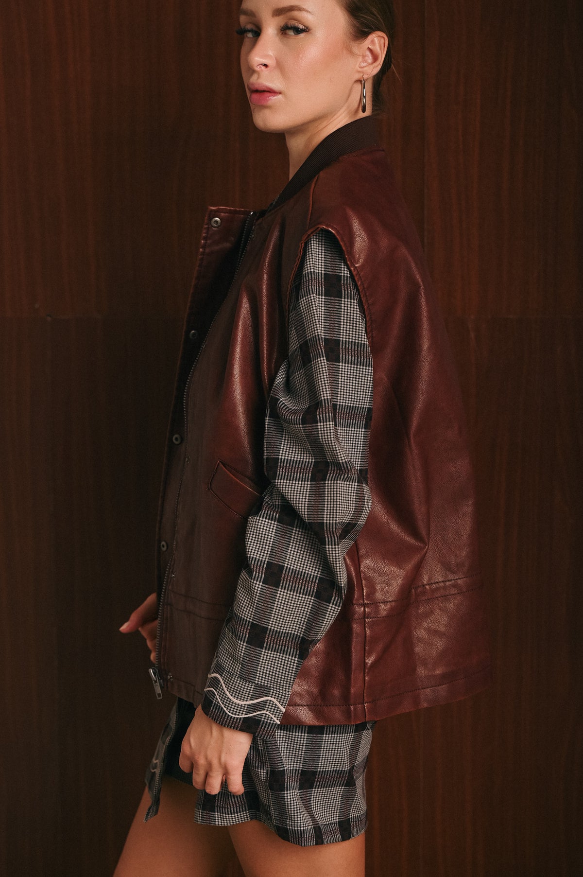 Gilet Donna Bordeaux Cristine Effetto Pelle con Bottoni e Tasche