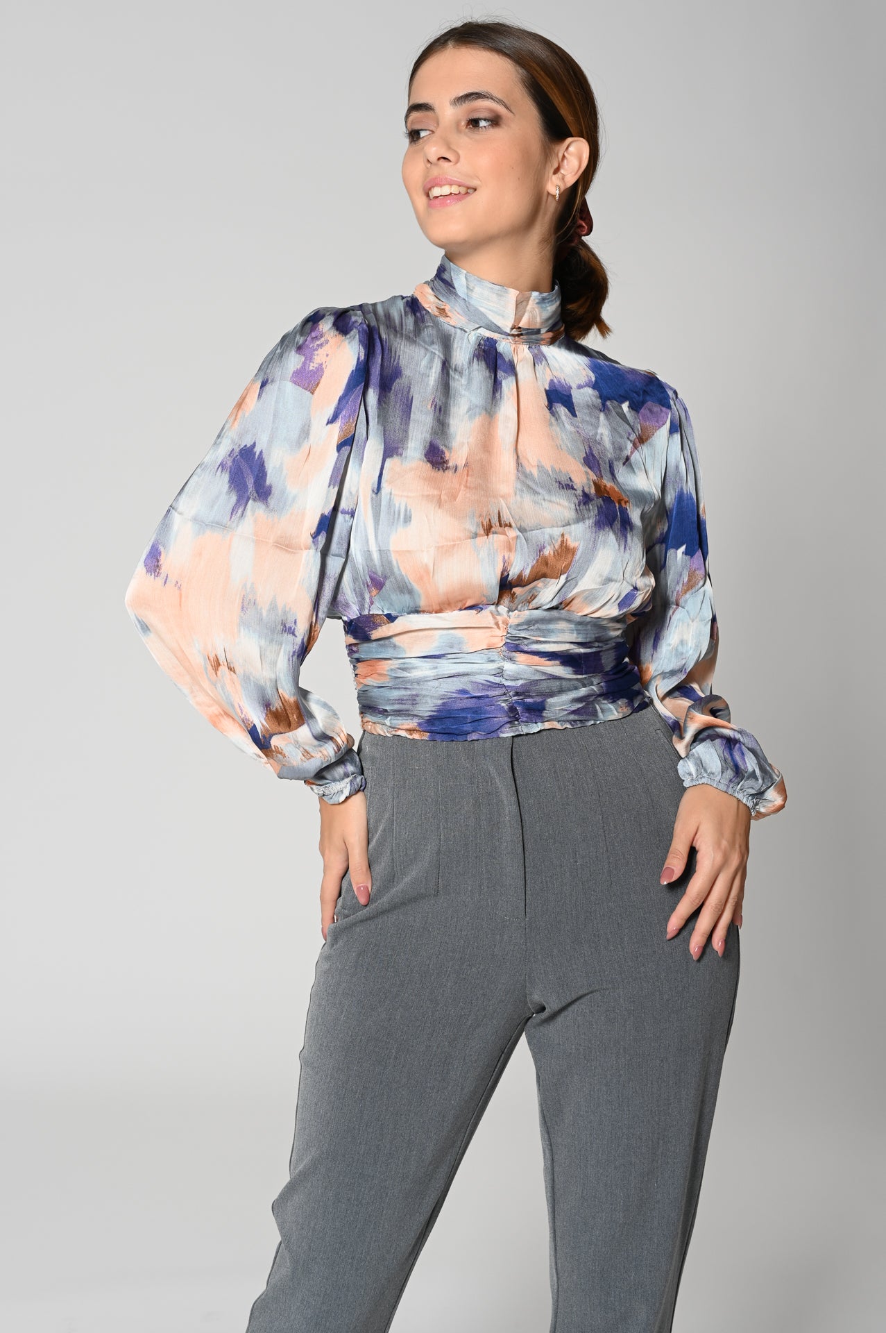 Abstract short blouse