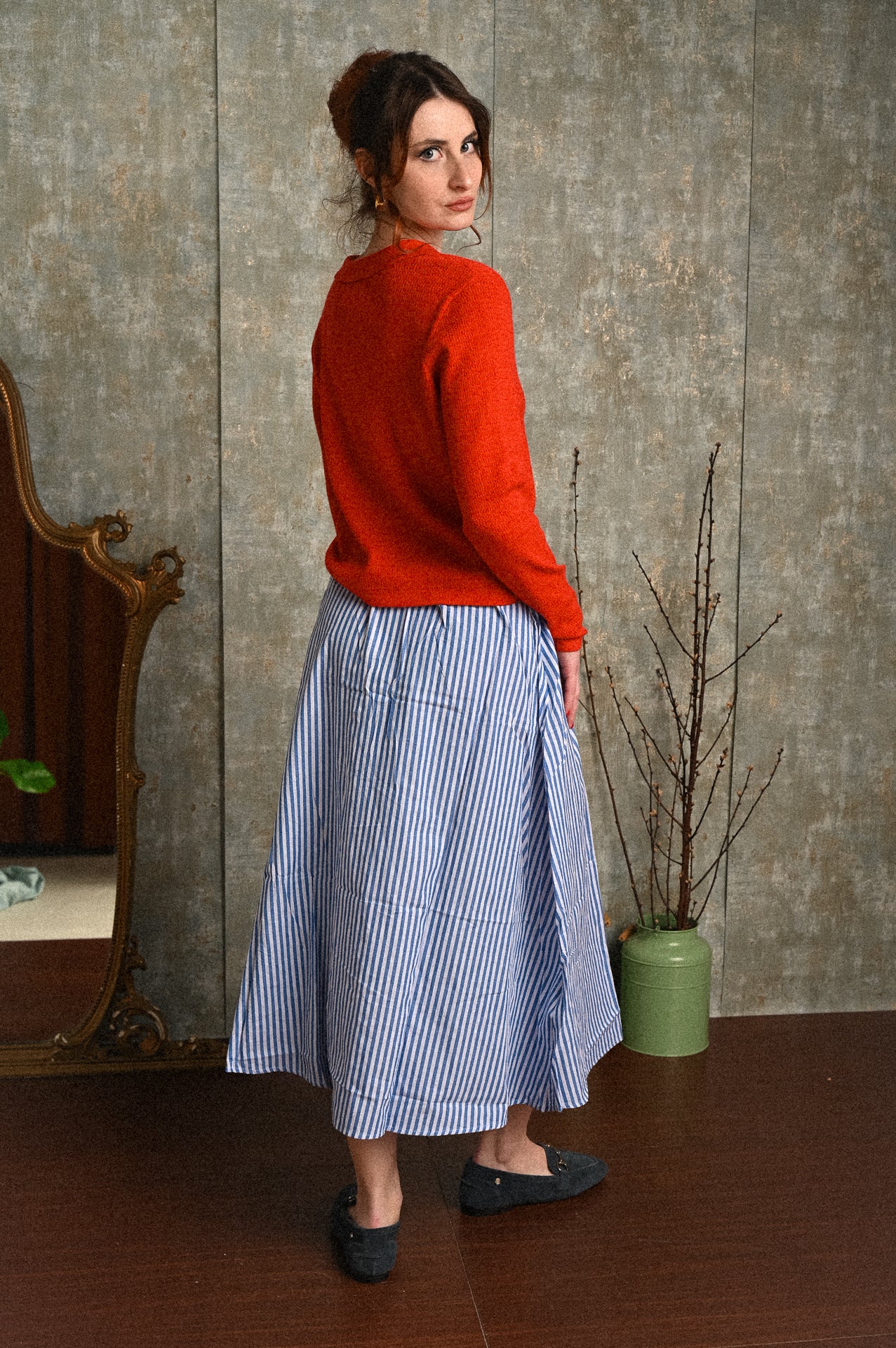 Cardigan Melograno rosso con colletto polo e lavorazione traforata