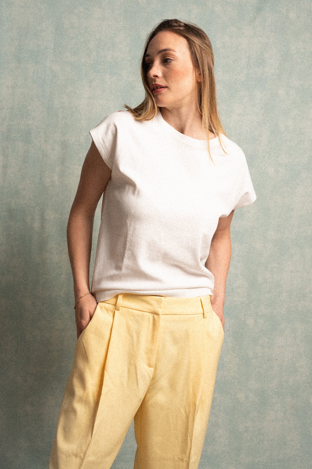 T-shirt Calipso smanicata bianca
