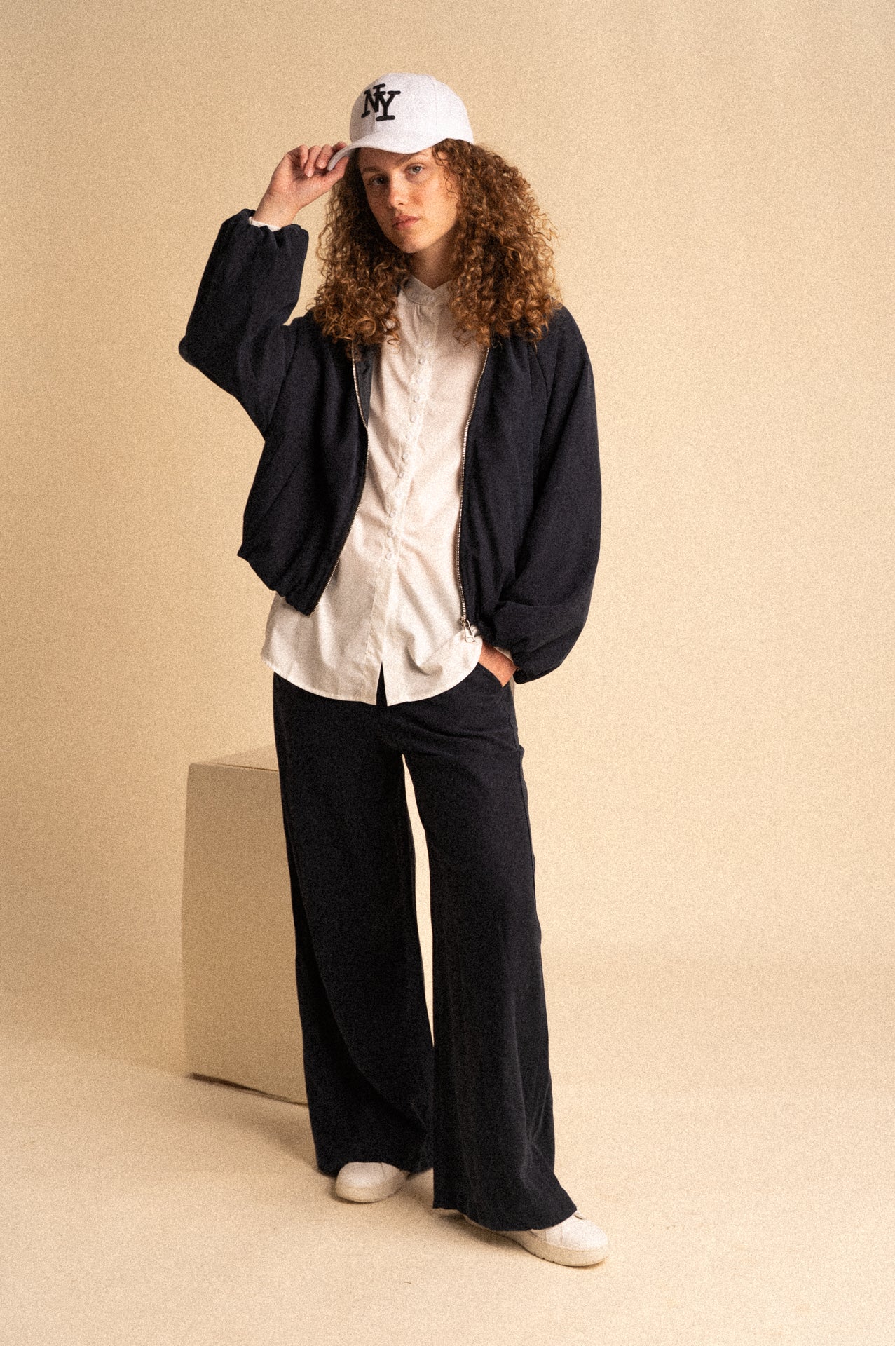Pantalone palazzo donna blu notte con elastico in vita e tasche – vestibilità fluida