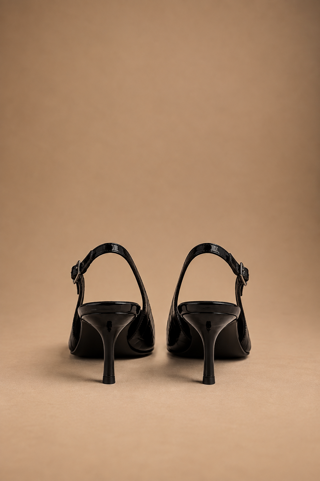 Décolleté Slingback Donna Nera Effetto Cocco con Tacco a Stiletto e Cinturino