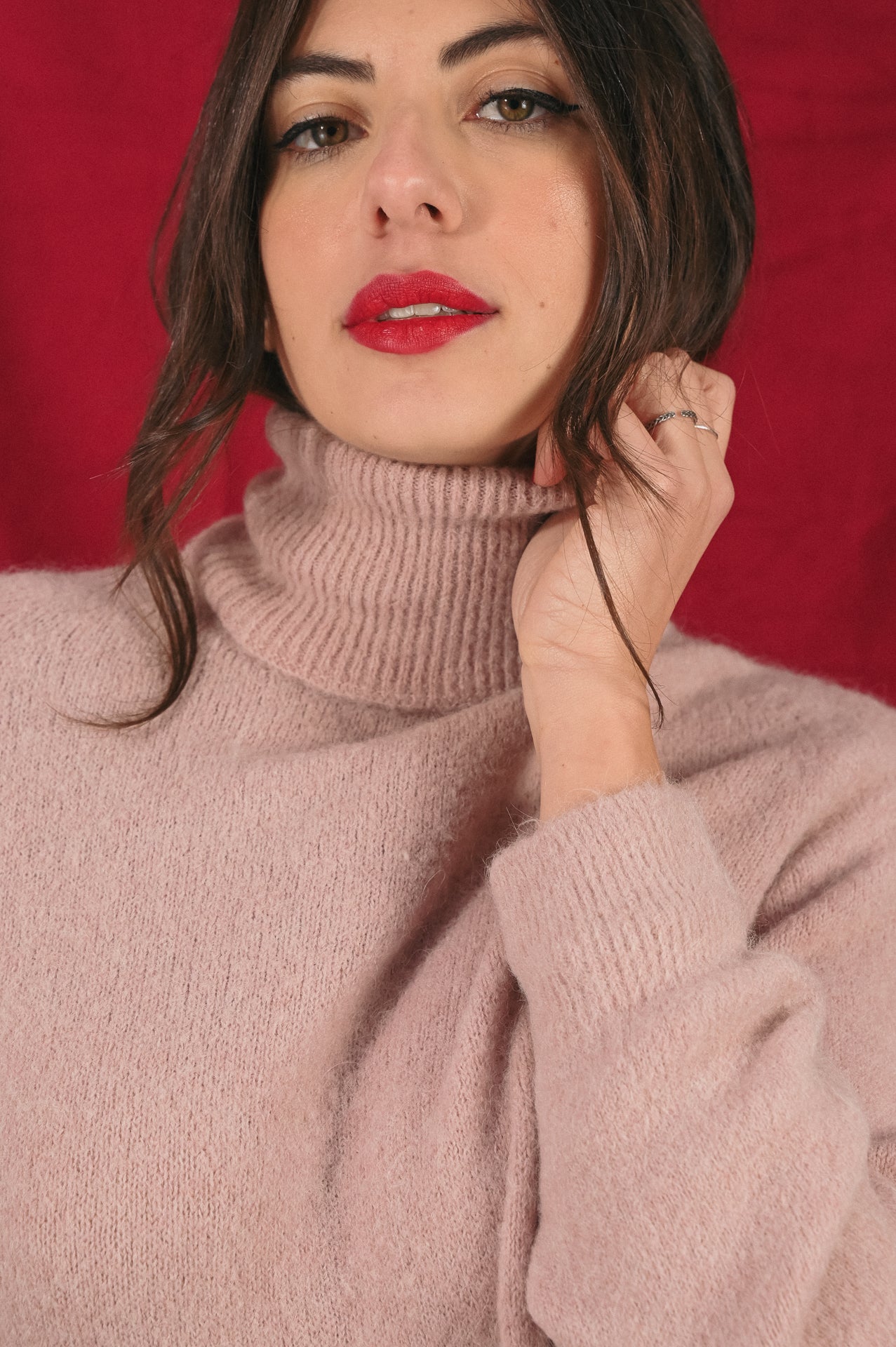 Maglione rosa antico collo alto donna Amelìe misto alpaca e lana | made in Italy