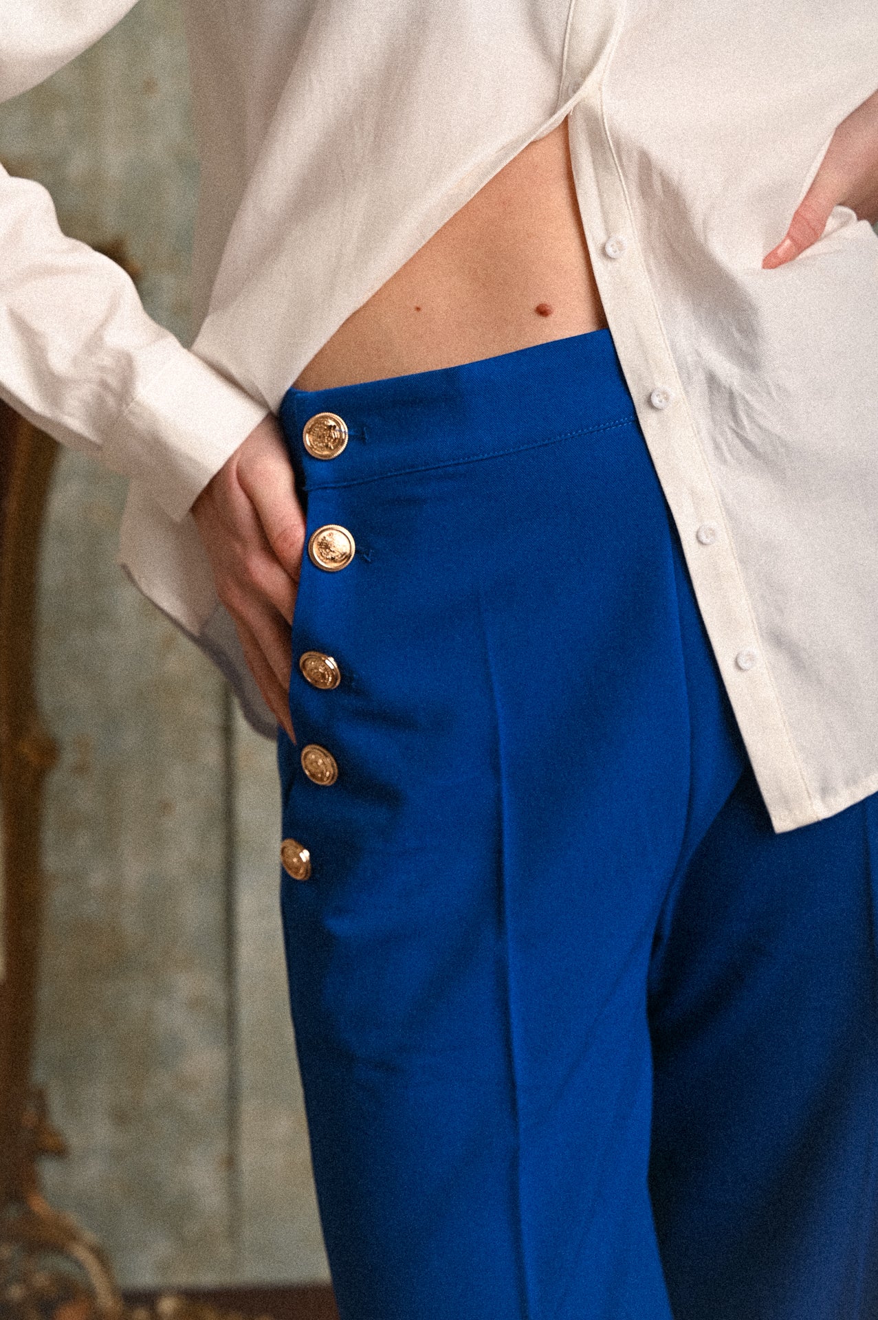 Pantalone Maggiorana Blu Elettrico a Palazzo con Bottoni