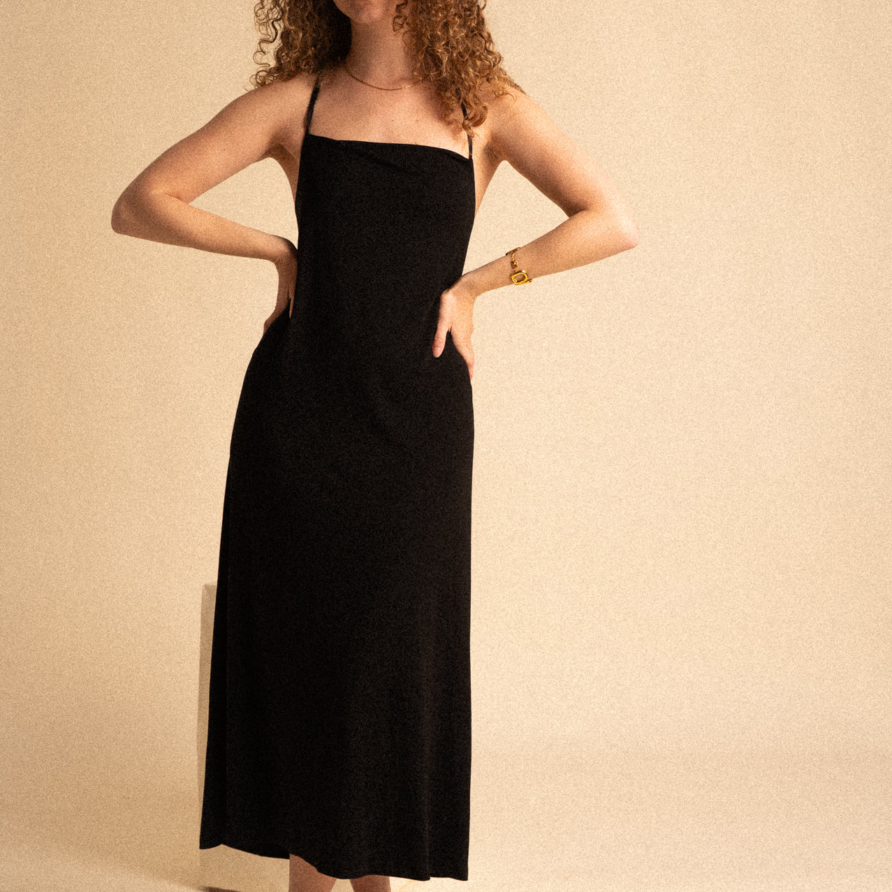 Abito Lungo Donna in Tencel nero con Schiena Incrociata