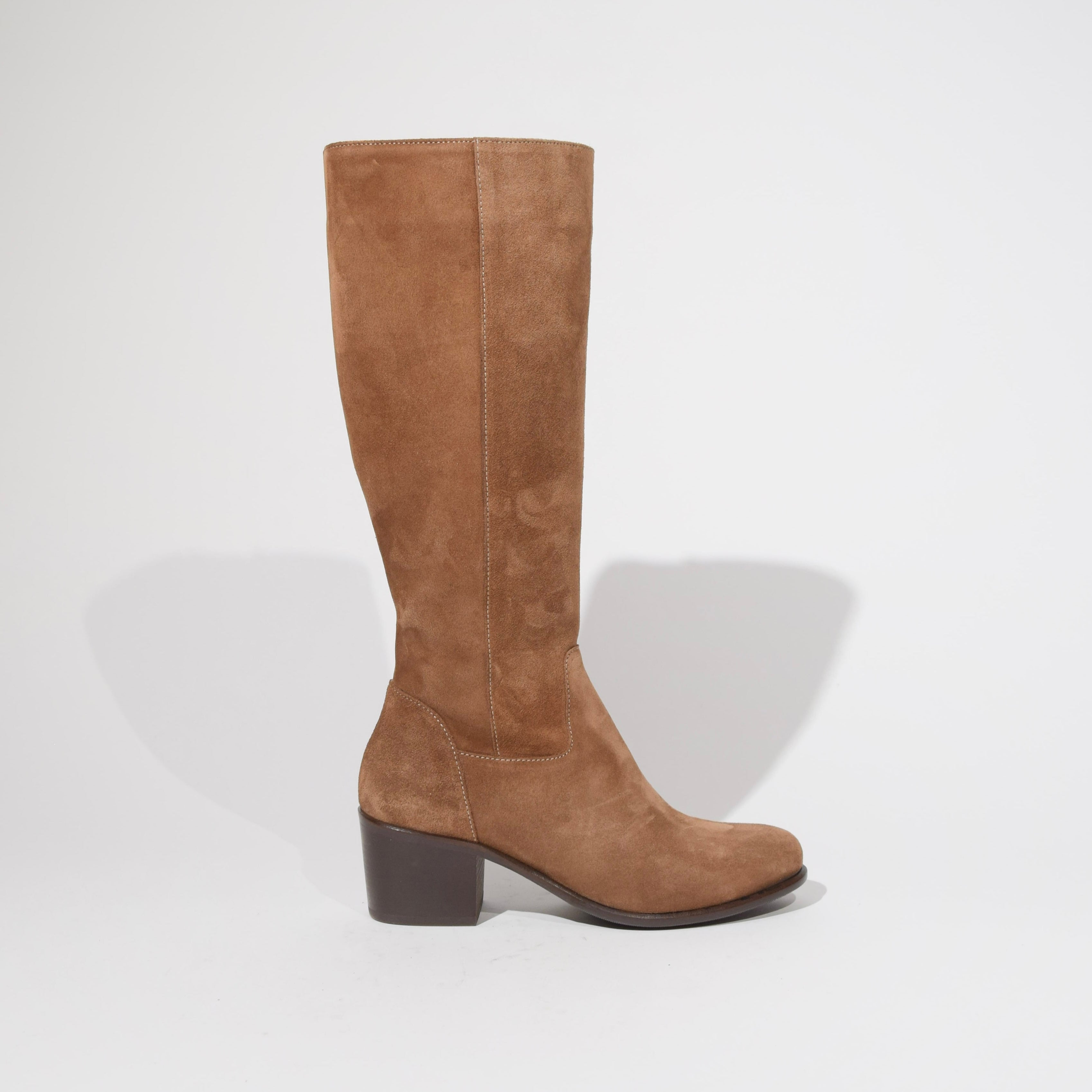 High suede boot in sand-colored leather