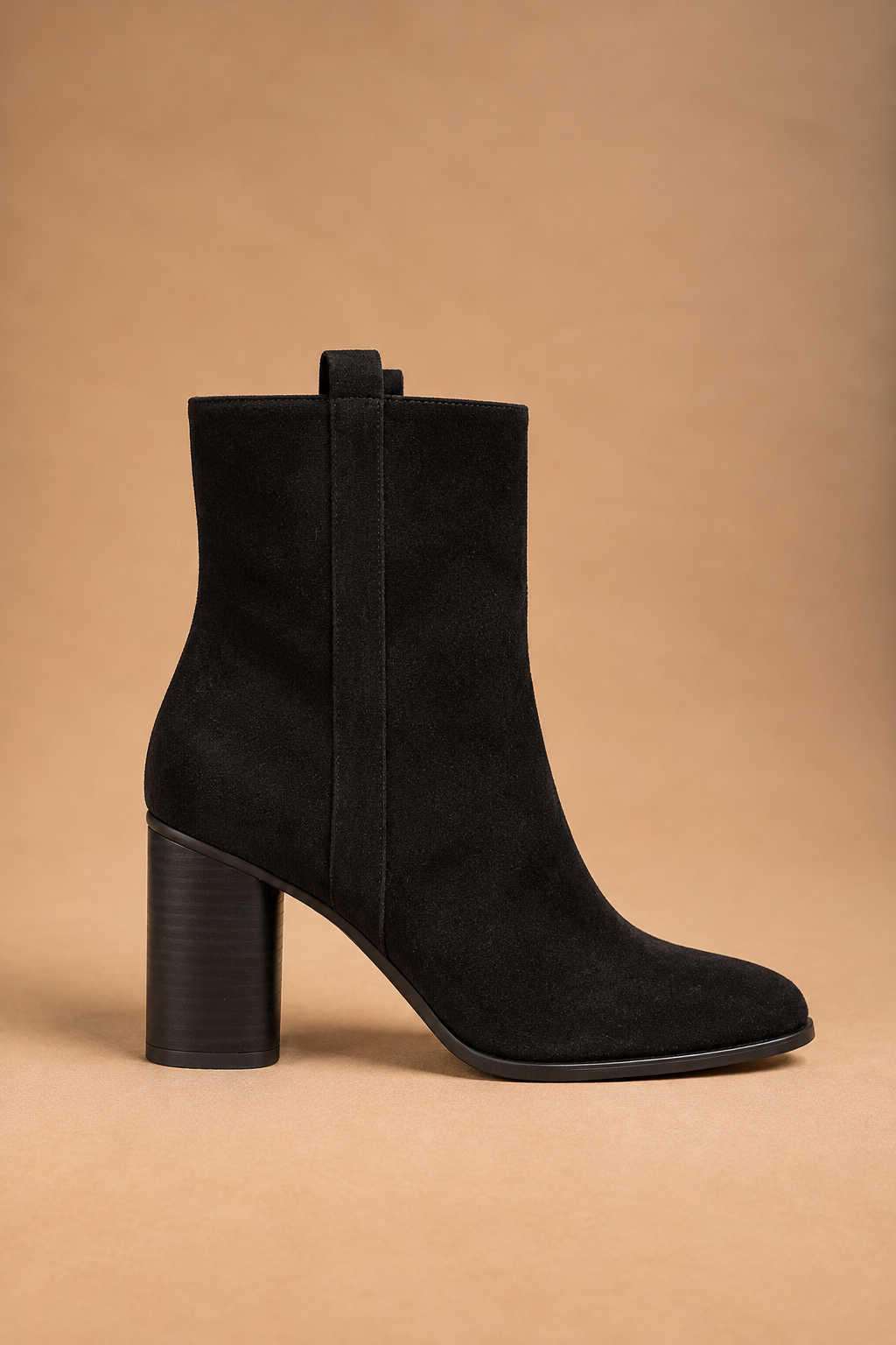 Stivaletti donna neri effetto suede con tacco cilindrico alto 7 cm e zip interna