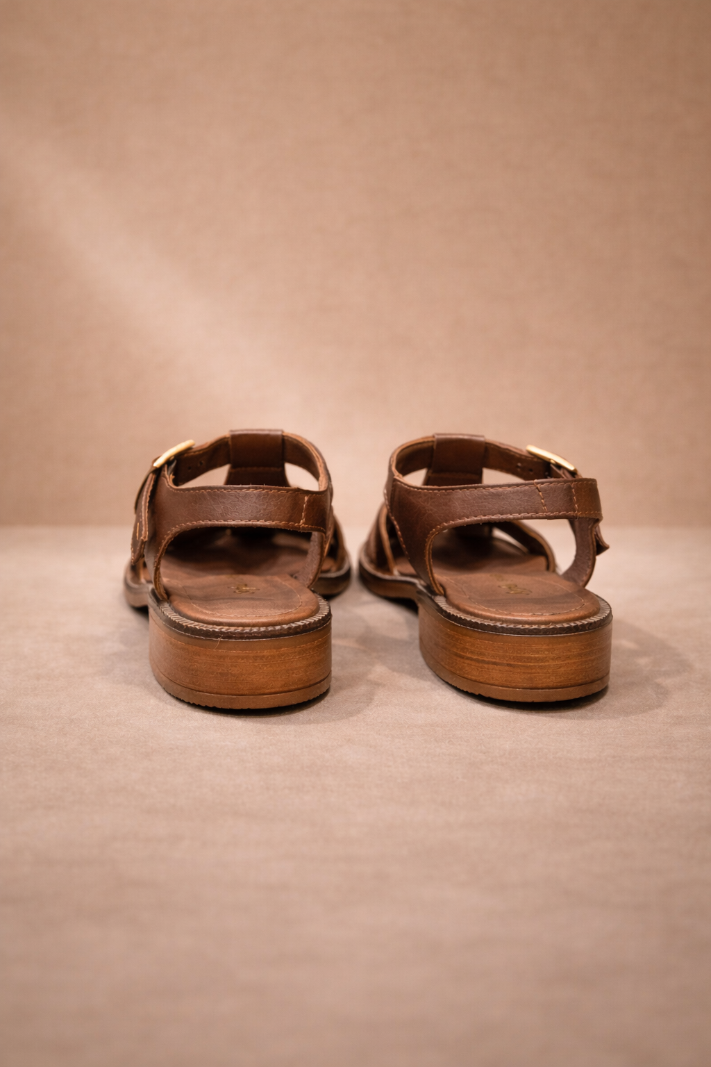 Sandalo Fisherman in Pelle Marrone con Cinturino