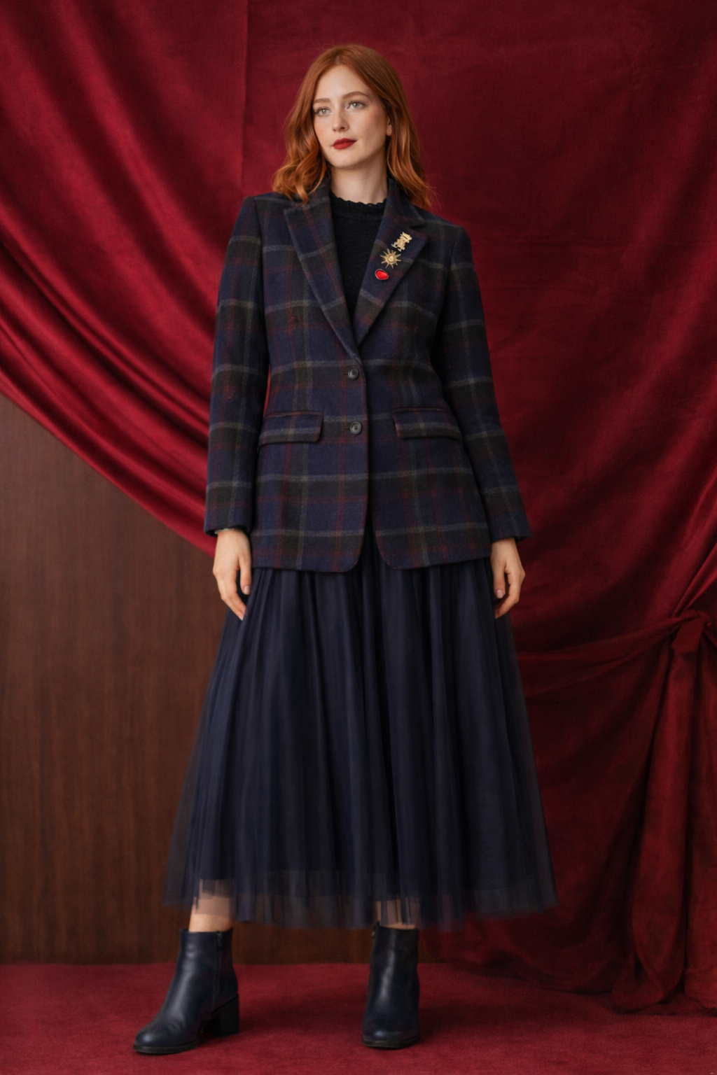 Blazer Donna a Quadri Blu con Chiusura a Bottoni – Tessuto Misto Lana, Vestibilità Elegante