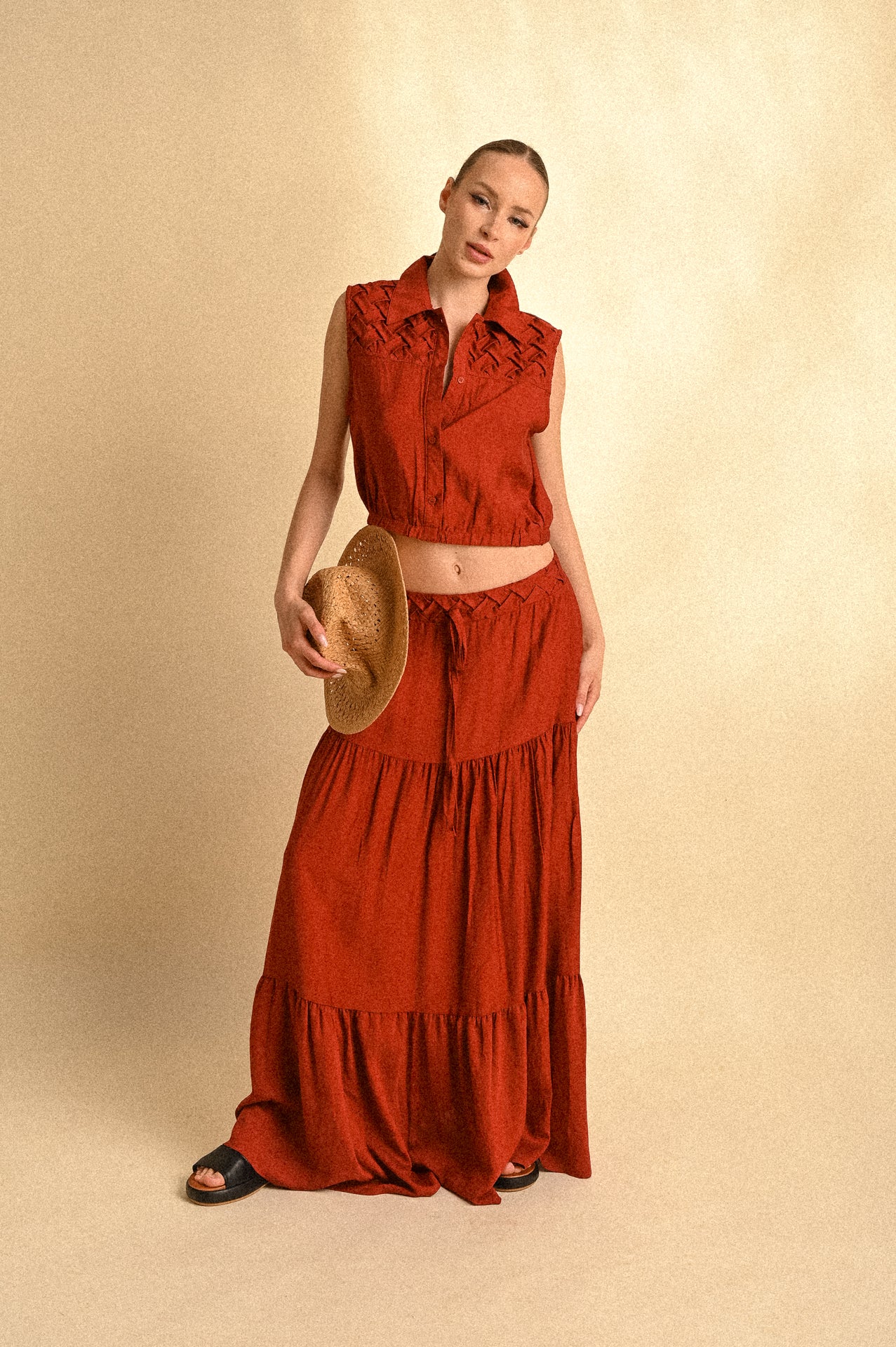 Completo Marrakech Terracotta – Top Intrecciato e Gonna Lunga a Balze Donna