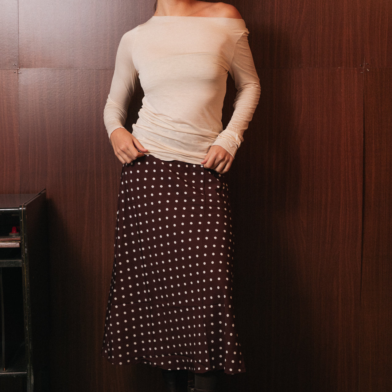 Gonna Midi a Pois Marrone Effetto Seta