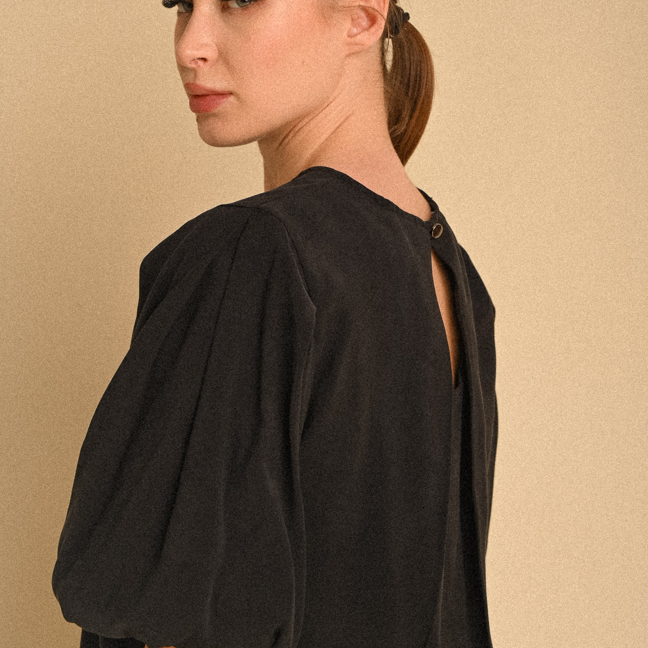 Blusa Sahara manica Balloon nero