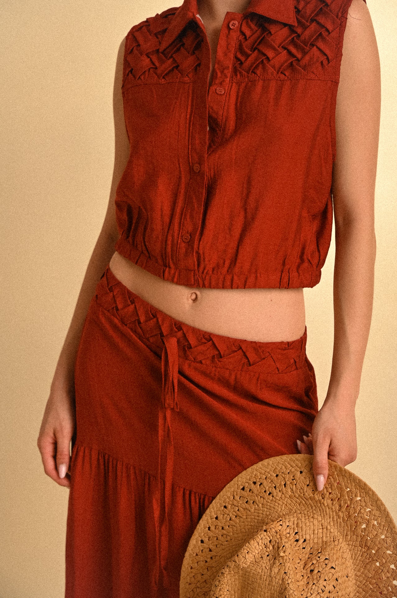 Completo Marrakech Terracotta – Top Intrecciato e Gonna Lunga a Balze Donna