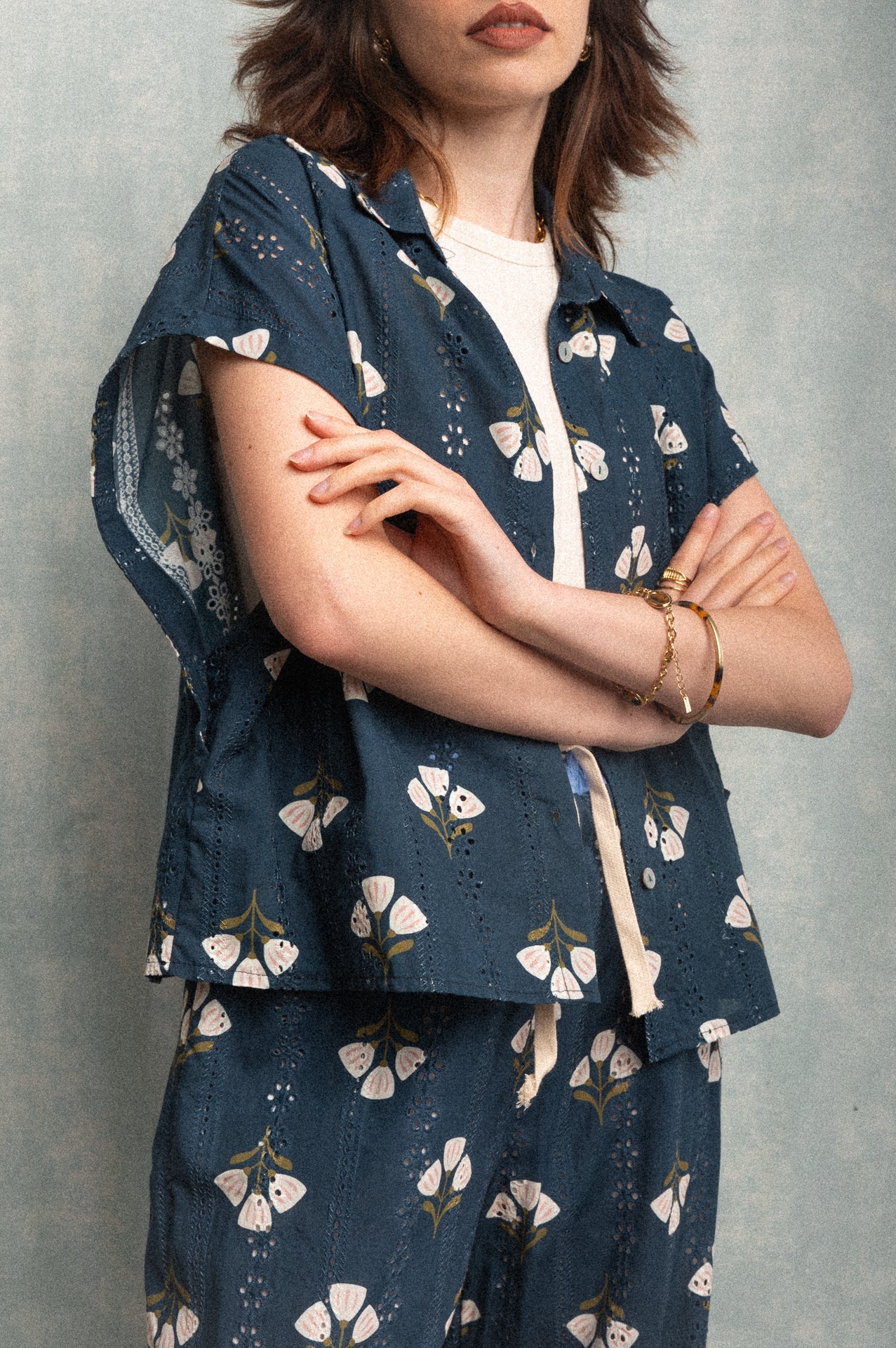 Camicia Jannette blu con ricami
