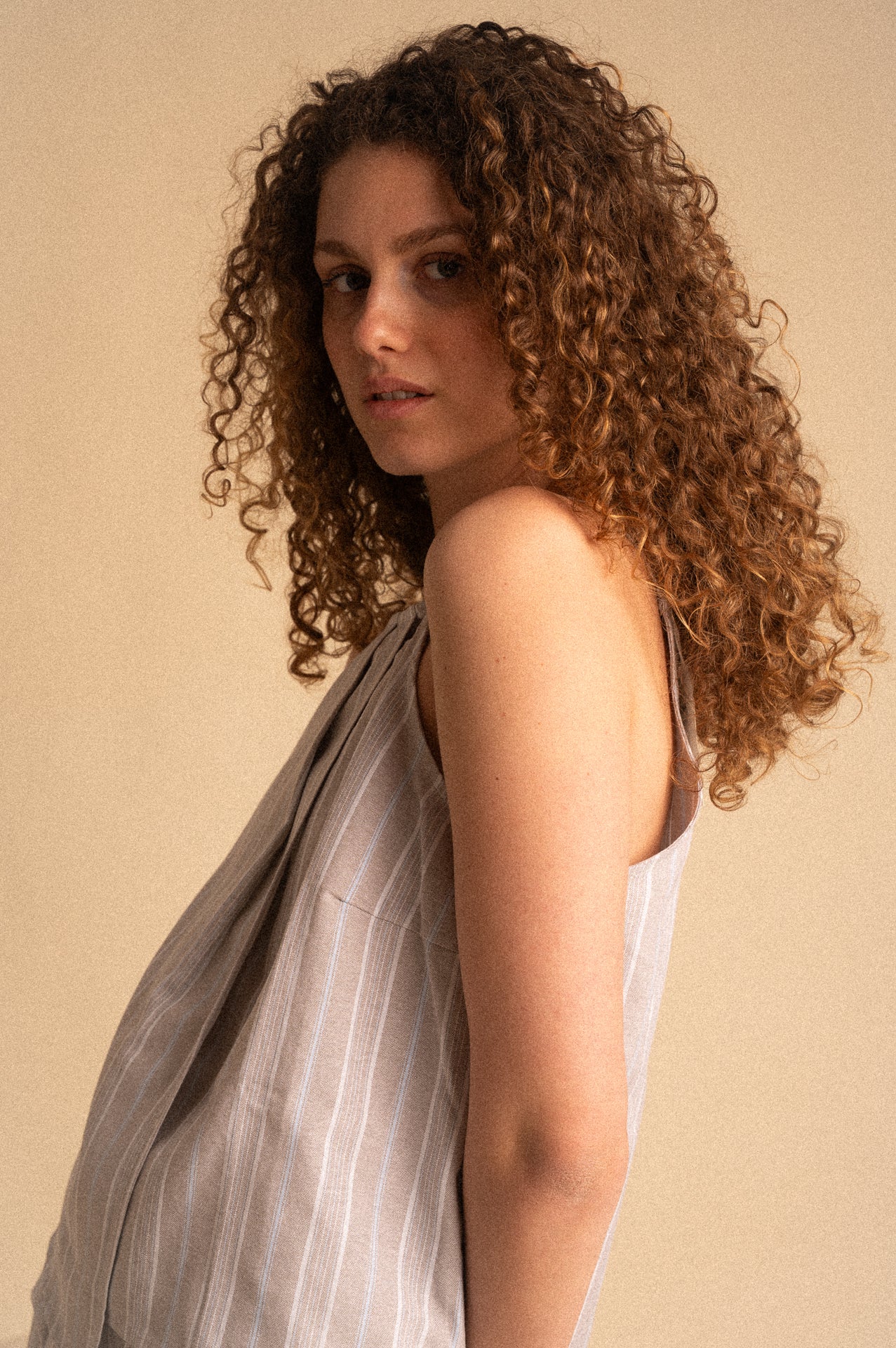 Top Donna a Righe con Bottone Dietro – Top Leggero Spalline Sottili