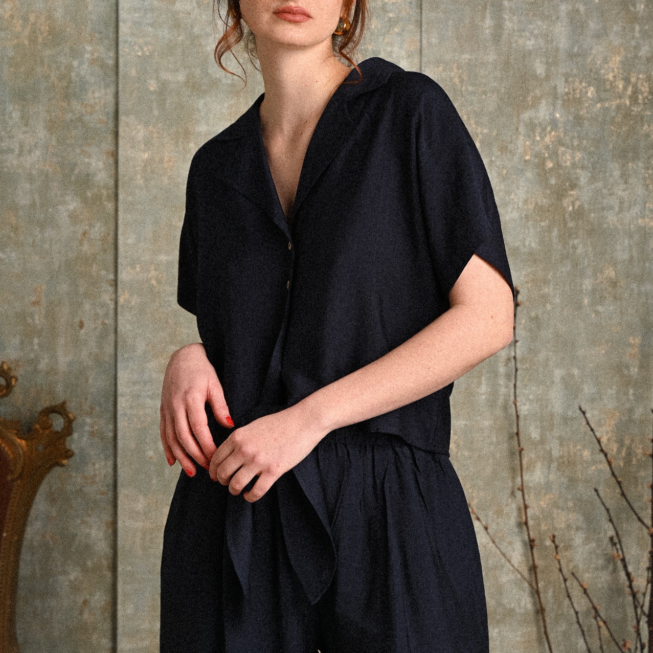 Set Betulla color blu in viscosa – completo donna con top nodo e pantaloni palazzo morbidi