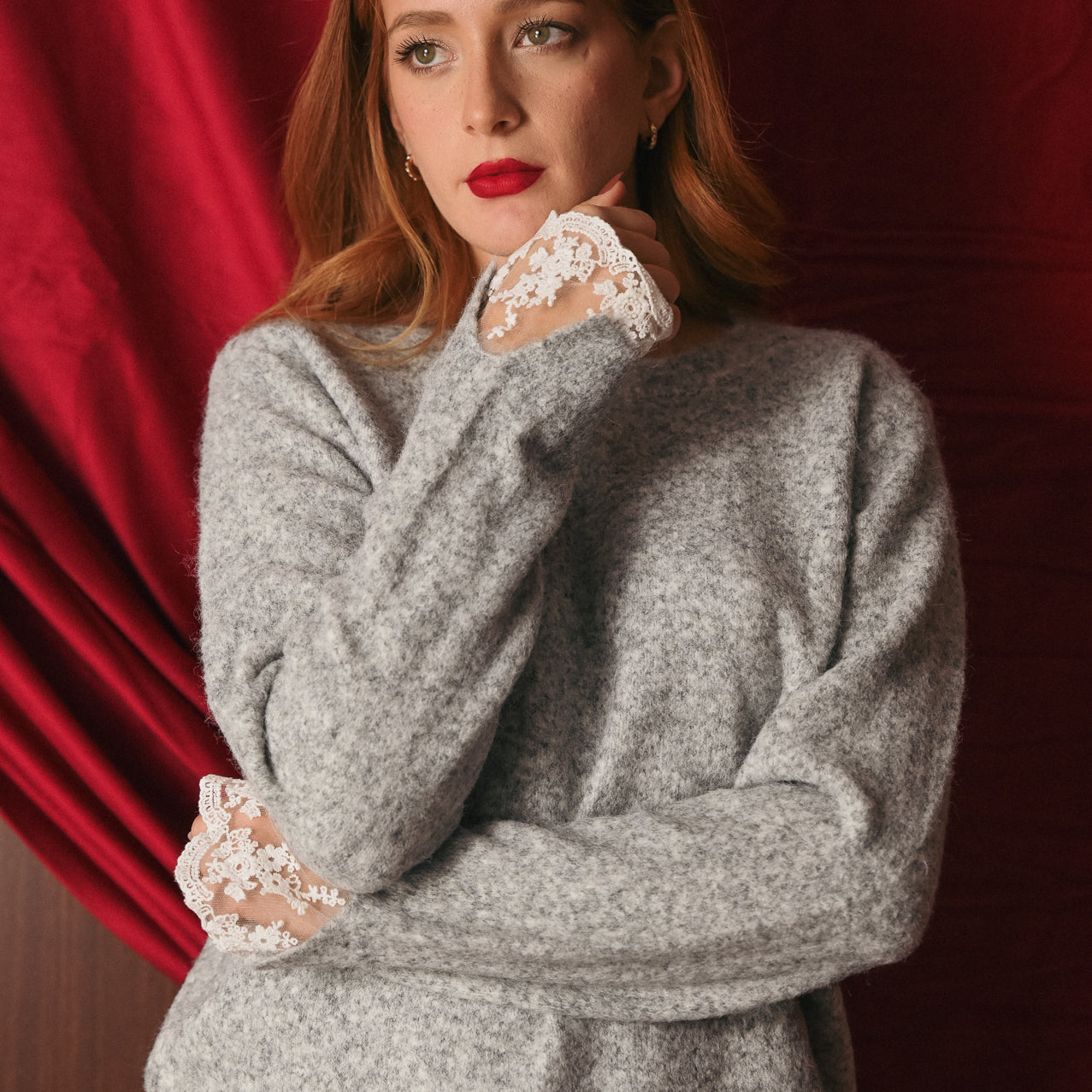 Maglione Grigio Melange con Pizzo Polsini | Pullover Invernale