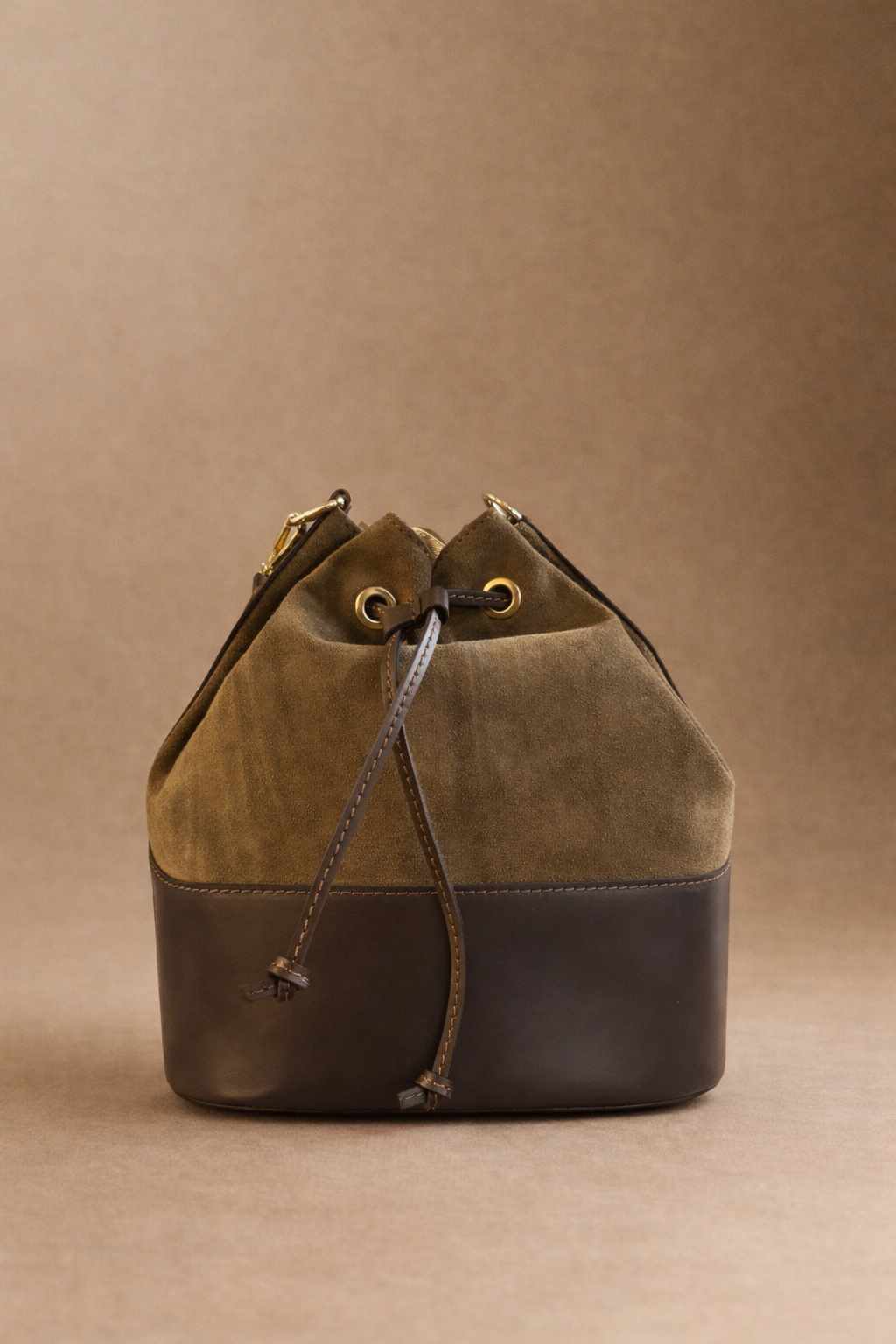 Borsa Secchiello Ribes in Vera Pelle Bicolore con Tracolla Regolabile