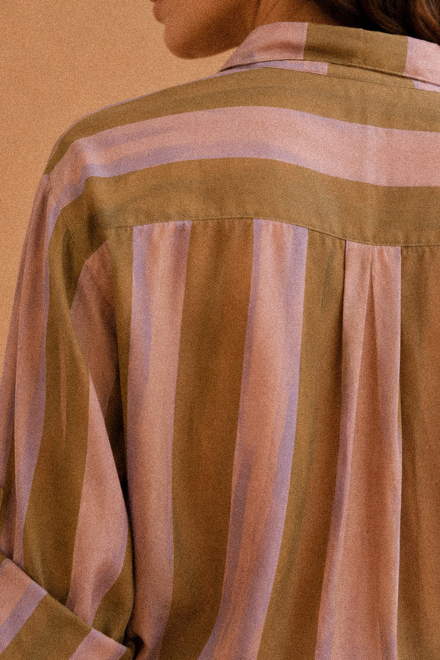 Camicia donna a righe rosa e verde con colletto coreano in Tencel