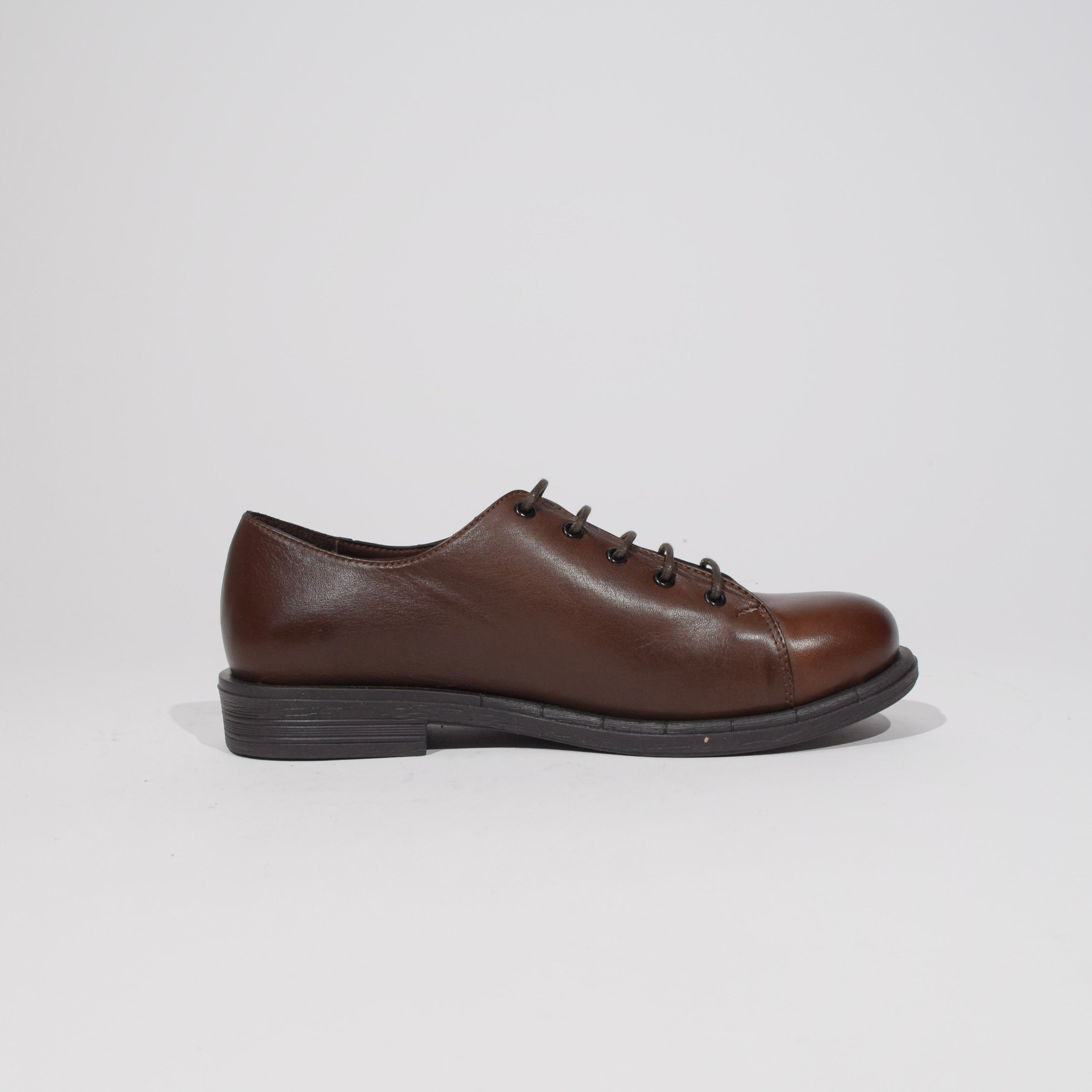 Brown leather lace-up loafer