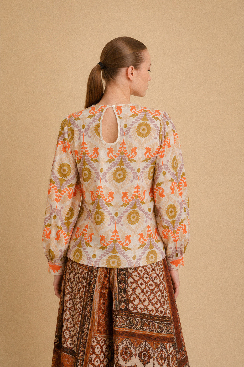 Blusa Fiori d’Ambra Ricamata in 100% Cotone