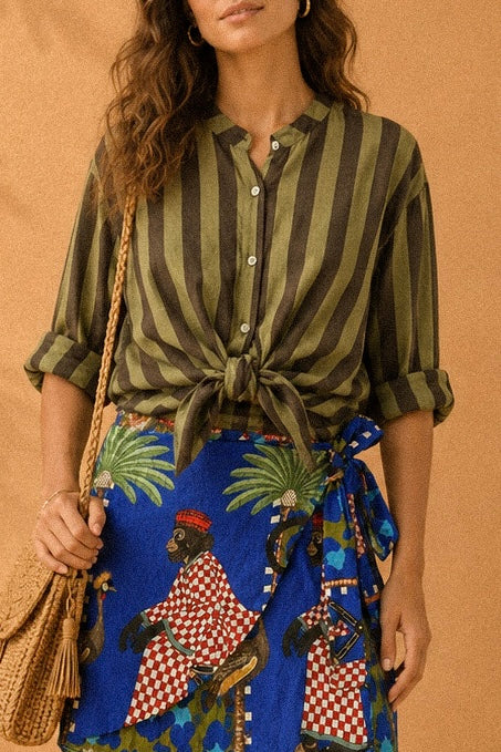 Camicia con collo coreano a righe verde e marrone in cotone