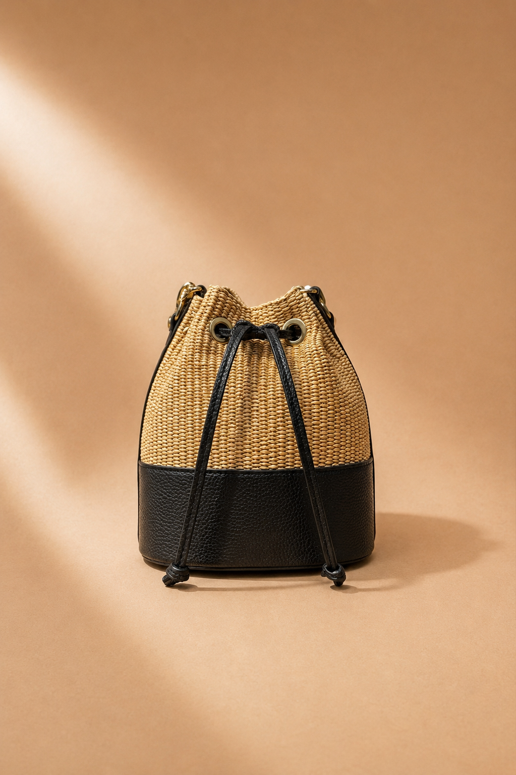 Borsa Secchiello Rafia e Pelle nera