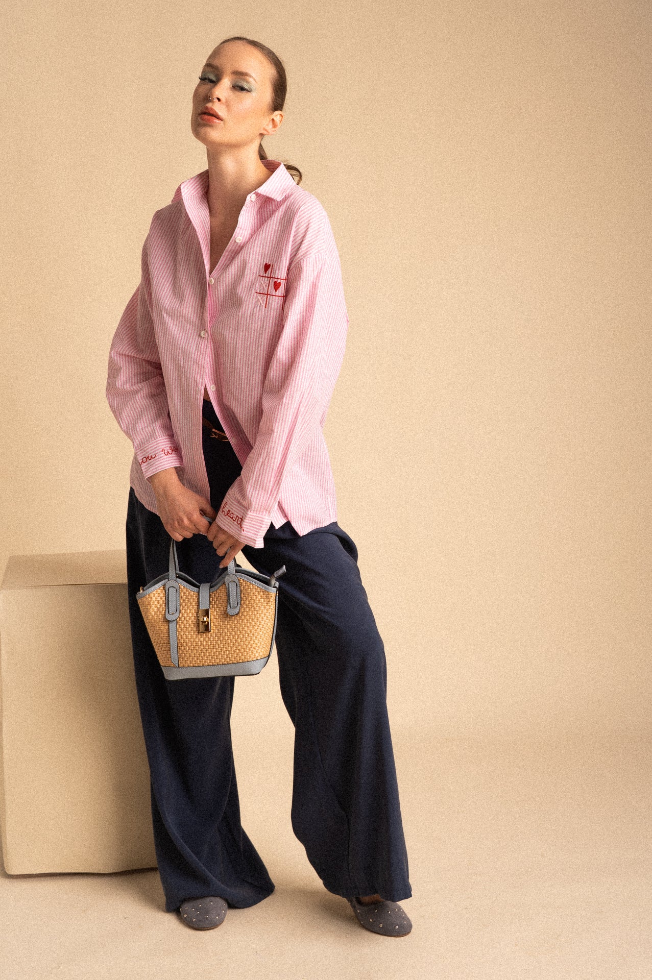 Borsa Mercer Mini – Pelle e Rafia con Chiusura Gancio