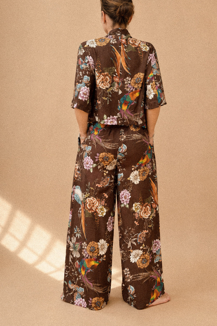Completo “Bohemian Garden” – Blazer e pantalone fantasia